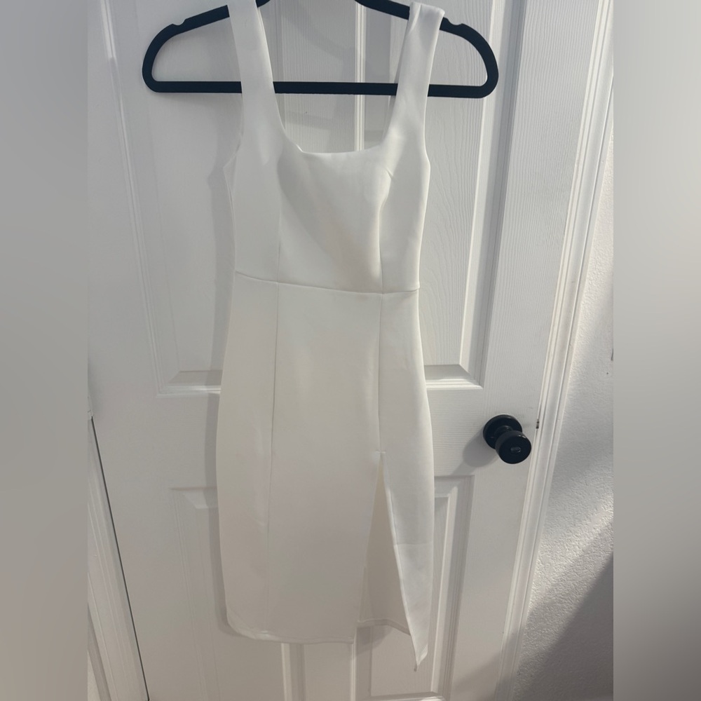 Show Po white Midi Dress in Size 0